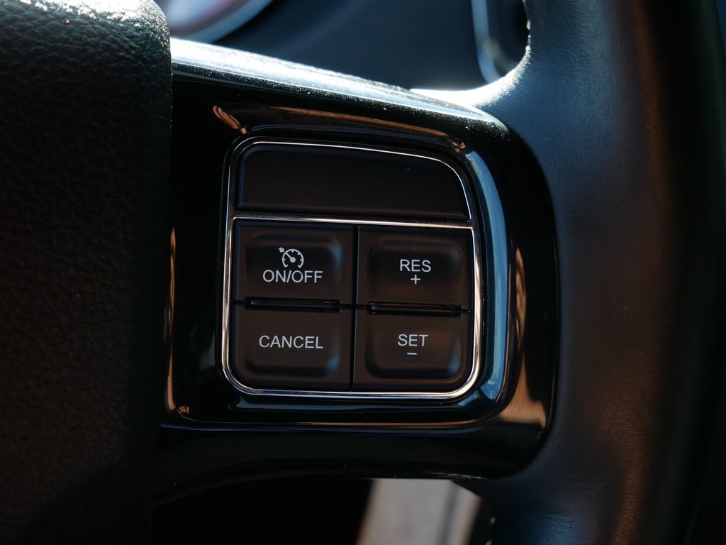 Used 2019 Dodge Grand Caravan SXT w/ Driver Convenience Group FWD image 20