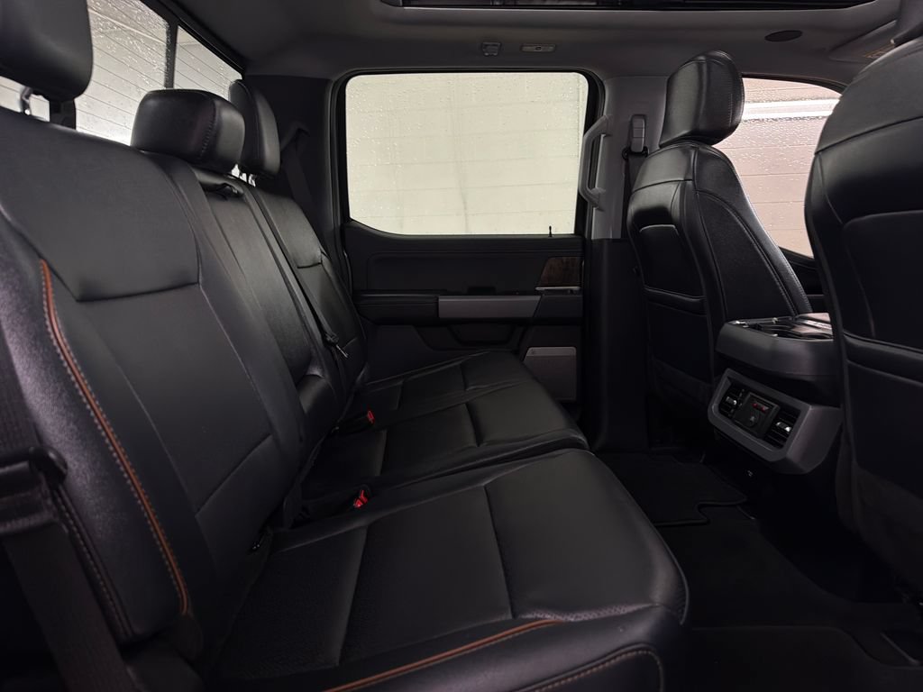 Certified 2025 Ford F450 Lariat w/ Lariat Ultimate Package AWD/4WD image 33