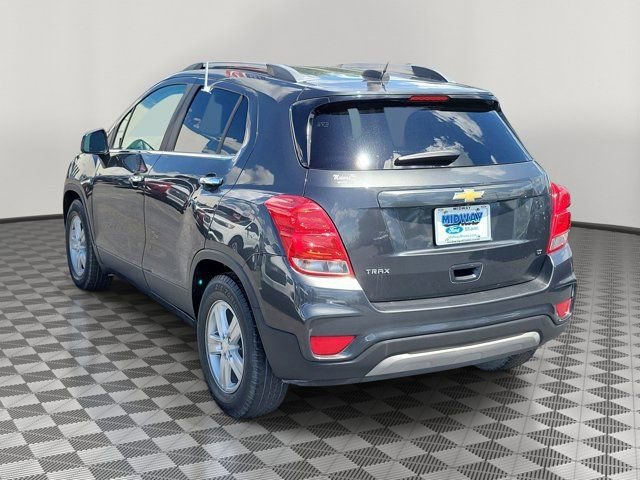 Used 2017 Chevrolet Trax LT w/ LT Convenience Package FWD image 4