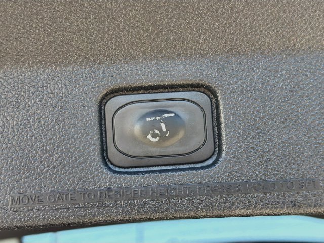 Certified 2017 Ford Explorer Limited FWD image 15
