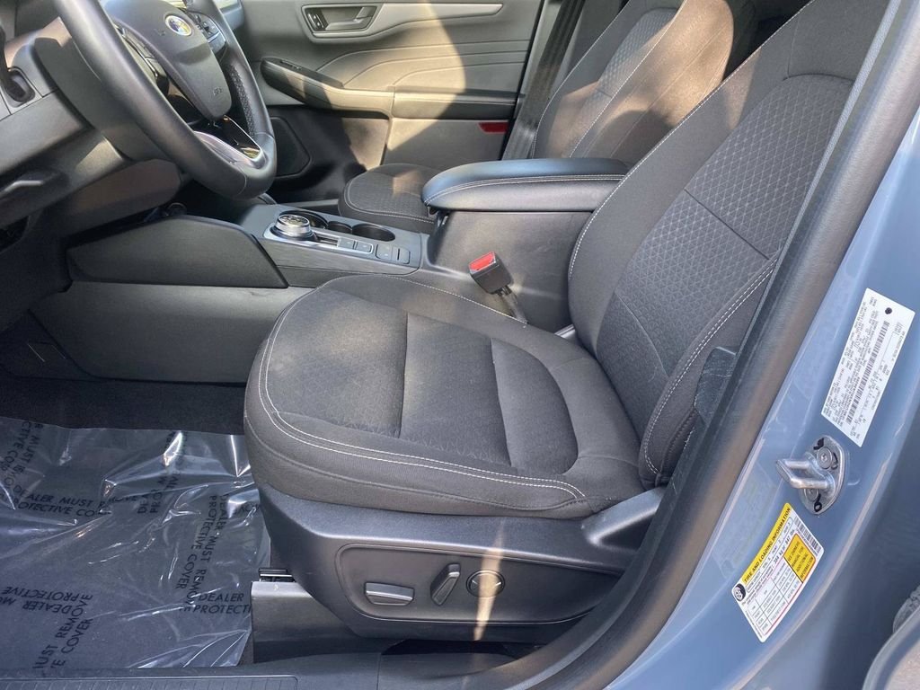 Certified 2024 Ford Escape Active AWD/4WD image 20