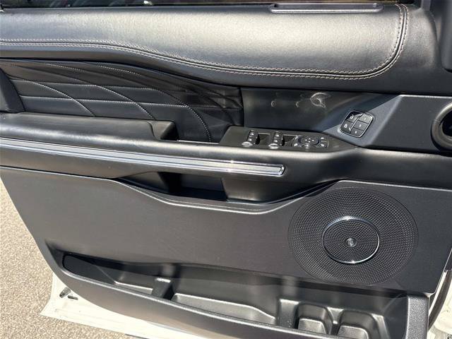 Certified 2021 Ford Expedition Max Platinum RWD image 16