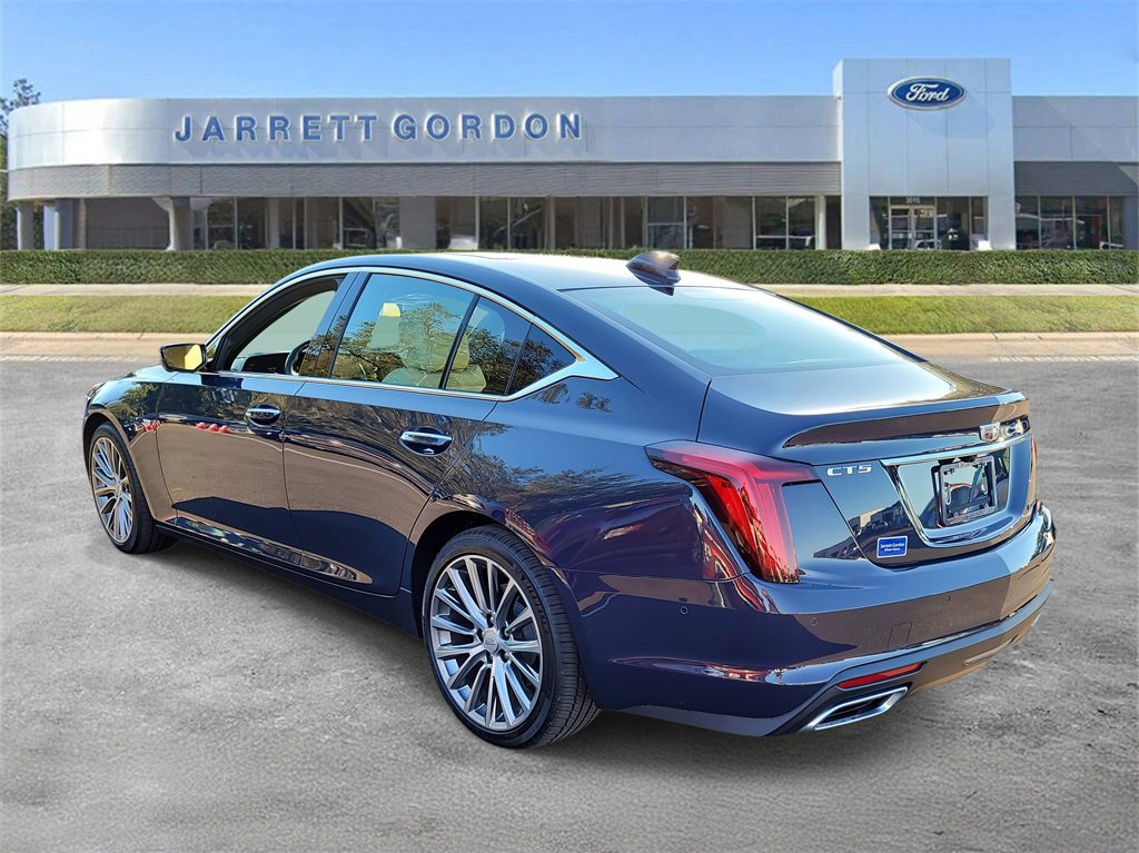 Used 2025 Cadillac CT5 Premium Luxury image 2