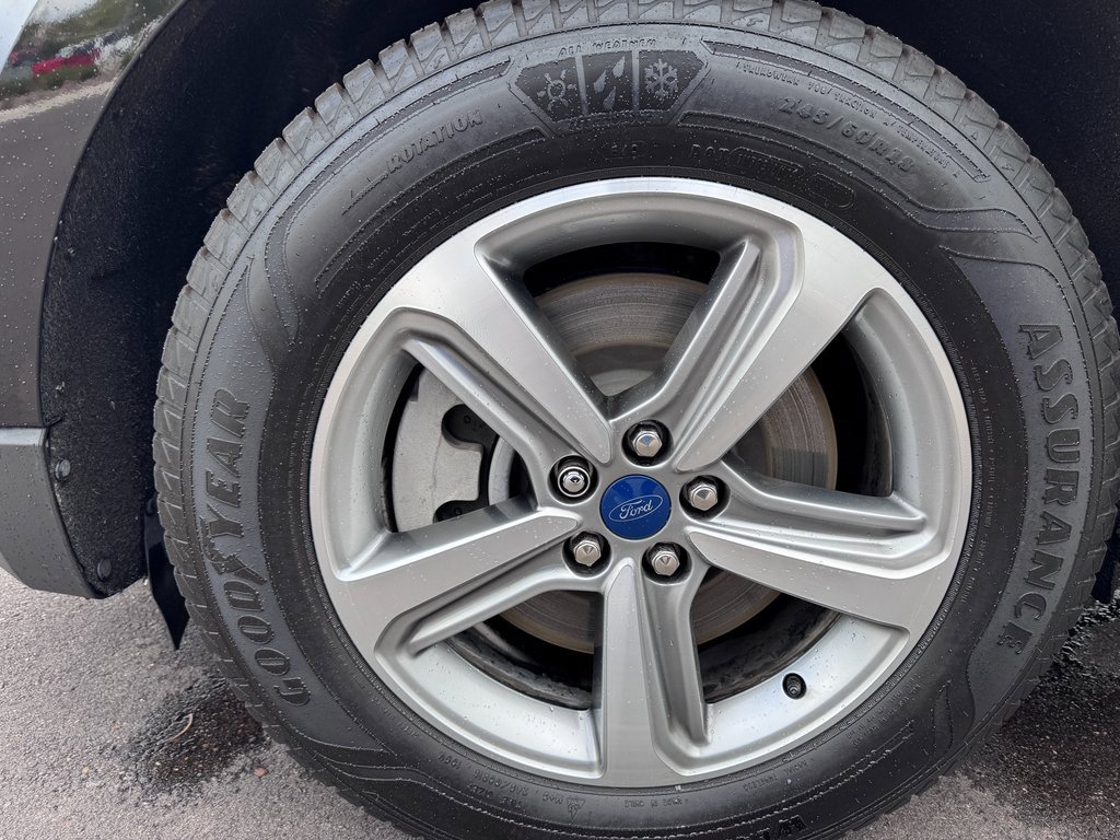 Certified 2022 Ford Edge SEL w/ Convenience Package image 9