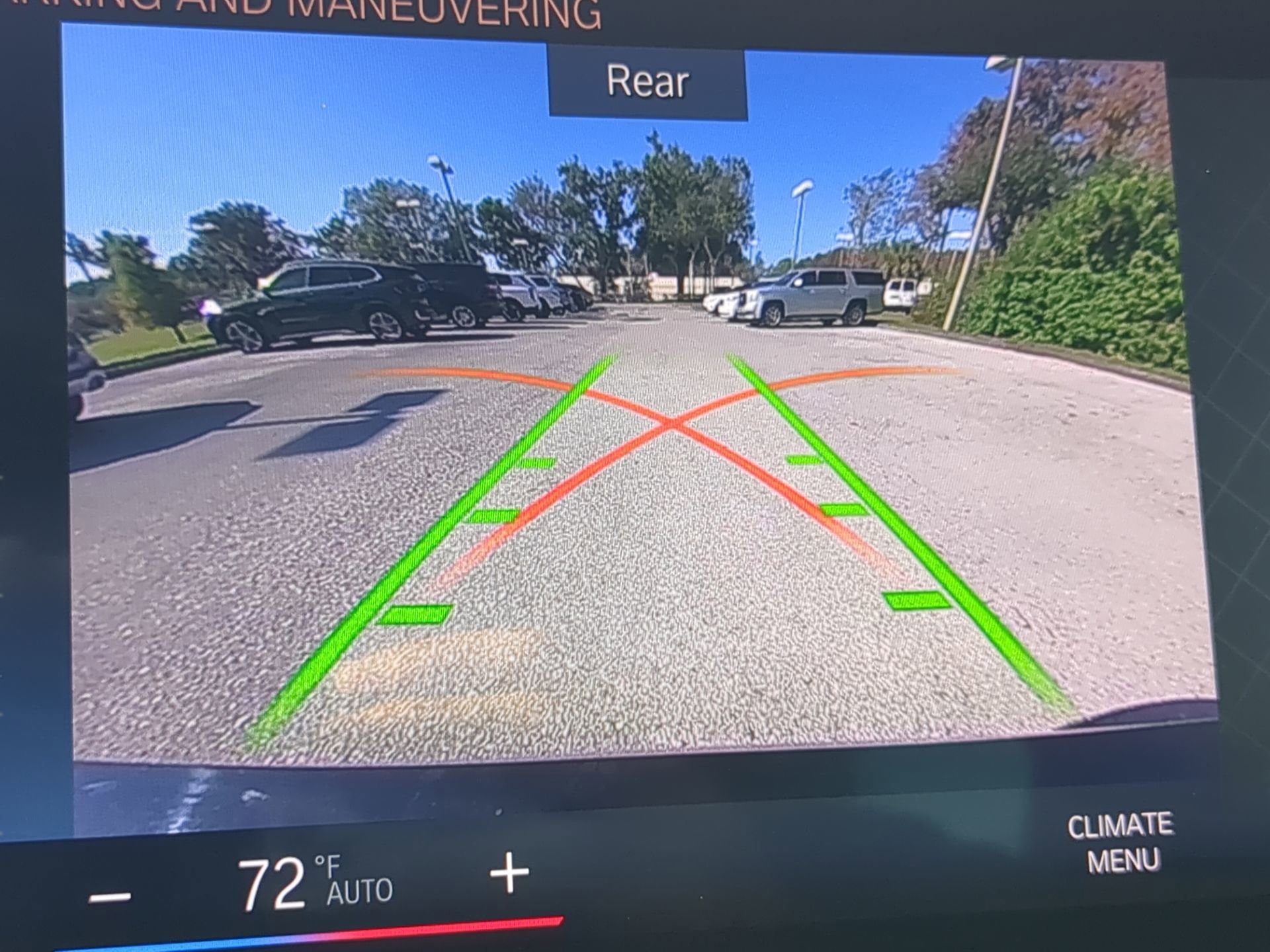 Used 2023 BMW 330i Sedan w/ Driving Assistance Package image 52