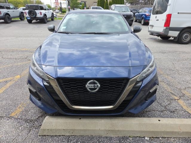 Used 2022 Nissan Altima 2.5 SR FWD video 2