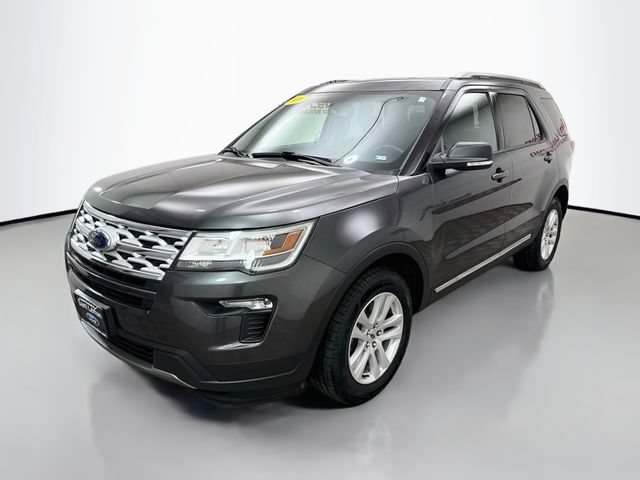 Certified 2019 Ford Explorer XLT w/ Equipment Group 201A AWD/4WD image 3