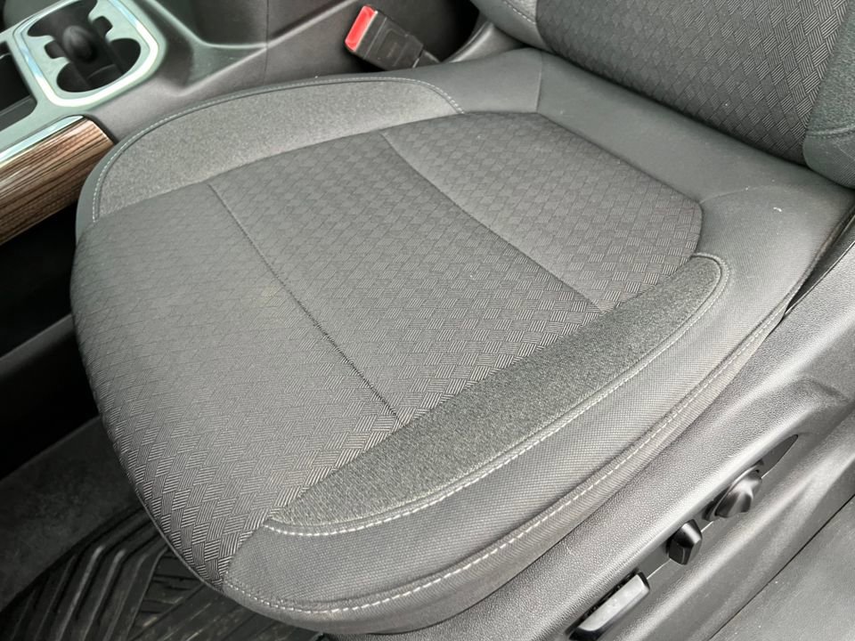 Used 2020 Chevrolet Silverado 1500 LT Trail Boss image 18