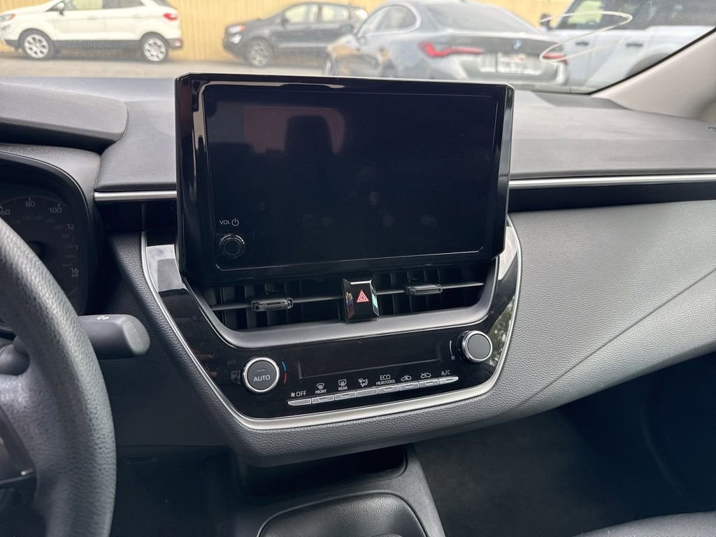 Used 2023 Toyota Corolla LE FWD image 10