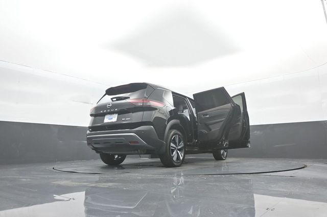 Used 2023 Nissan Rogue SL AWD/4WD image 44