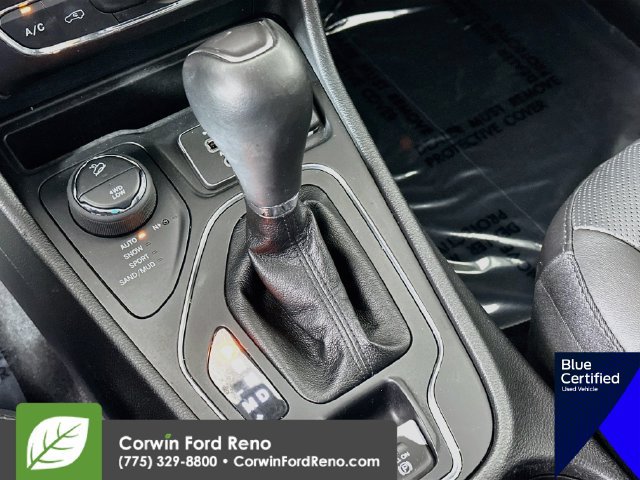 Used 2021 Jeep Cherokee Latitude Lux w/ Comfort/Convenience Group AWD/4WD image 20