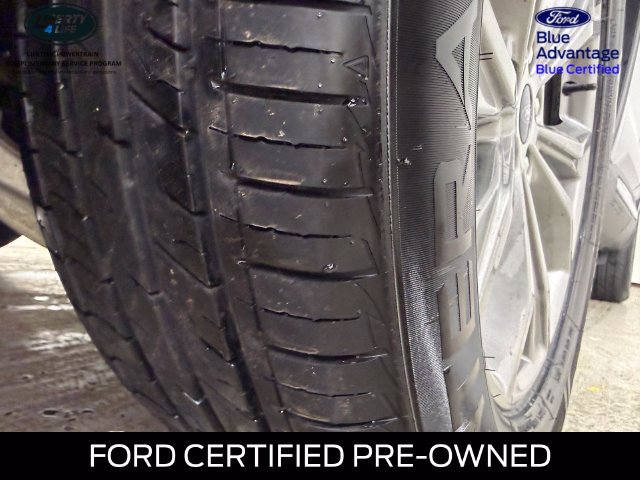 Certified 2022 Ford Explorer XLT w/ Equipment Group 202A AWD/4WD image 12
