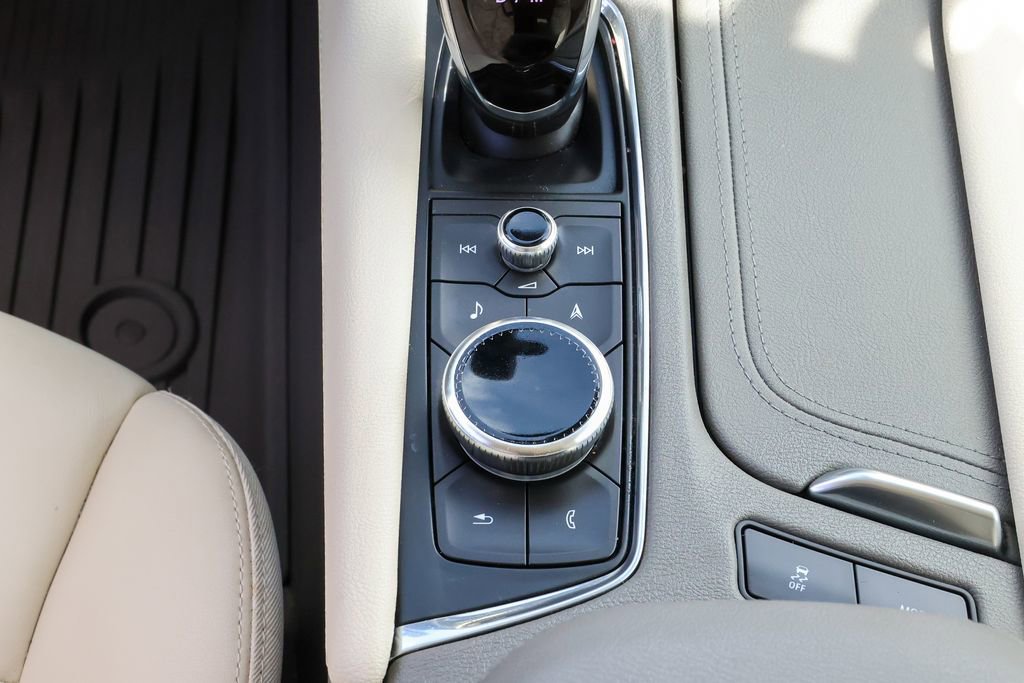 Used 2021 Cadillac XT5 Premium Luxury w/ LPO, Floor Liner Package image 13