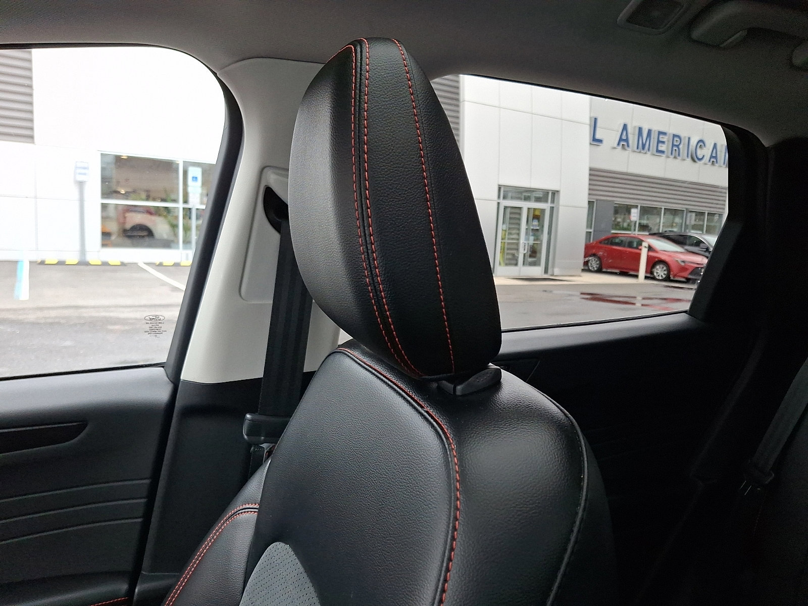 Certified 2022 Ford Escape SEL w/ SEL Stealth AWD Package image 17