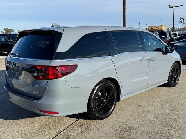 Used 2024 Honda Odyssey Sport image 8