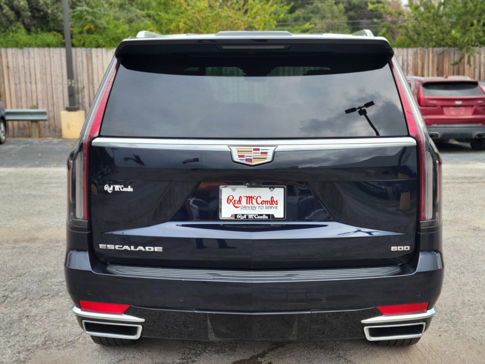 Used 2022 Cadillac Escalade Premium Luxury image 5