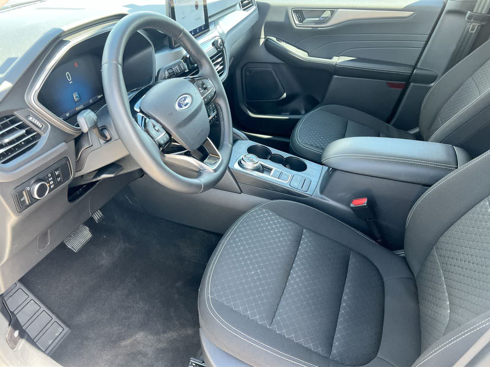 Certified 2024 Ford Escape Active AWD/4WD image 10