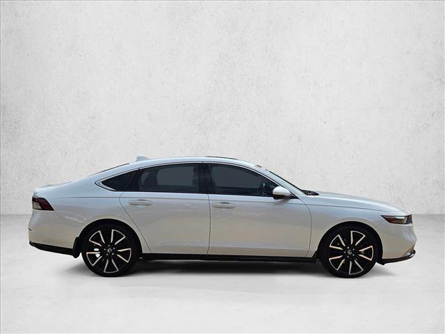 Used 2024 Honda Accord Touring video 2