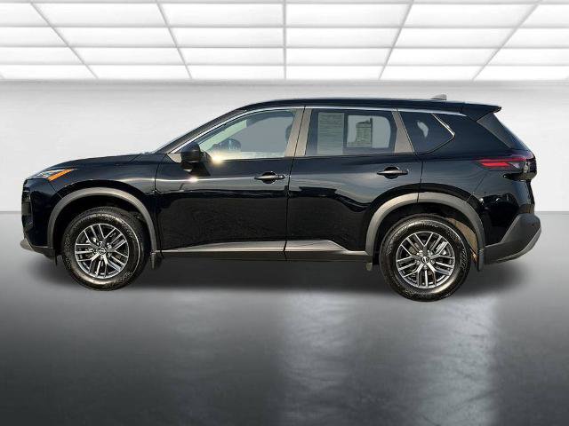 Used 2023 Nissan Rogue S AWD/4WD image 7