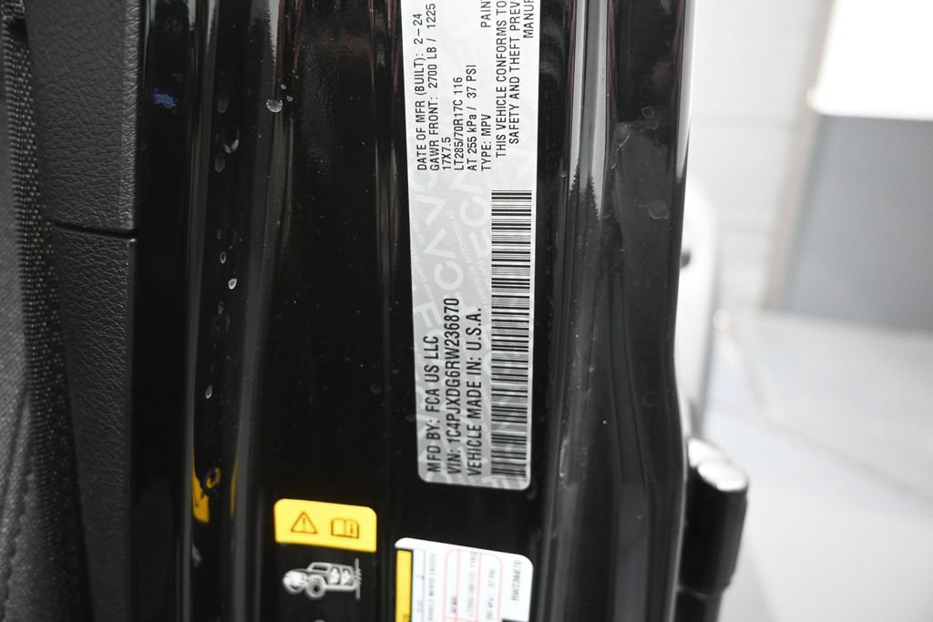 Used 2024 Jeep Wrangler Unlimited Sport AWD/4WD image 20