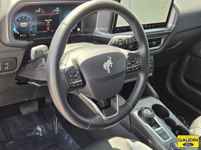 Certified 2025 Ford Bronco Sport Outer Banks w/ Outer Banks Tech Package+ AWD/4WD image 19