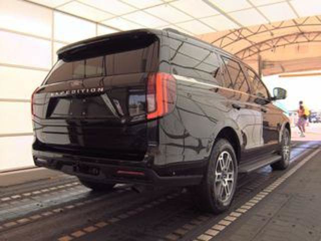 Certified 2025 Ford Expedition Active AWD/4WD image 7