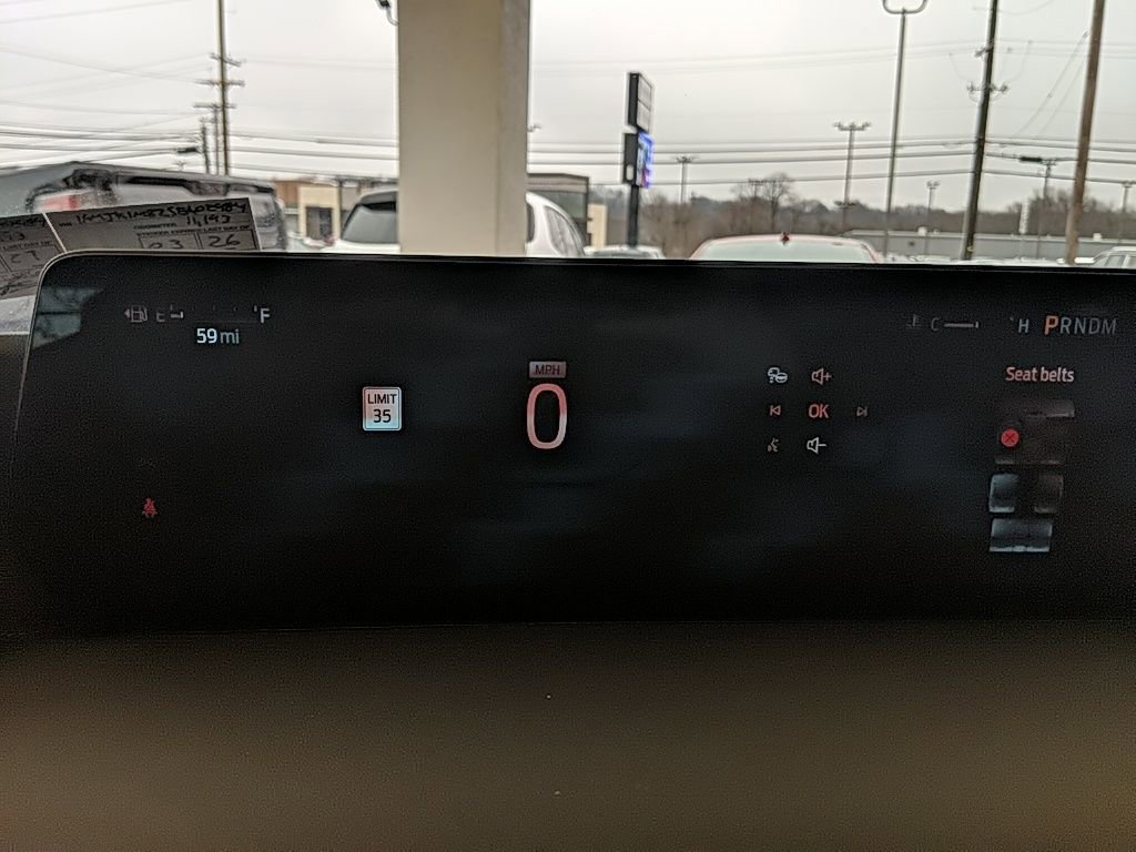 Certified 2025 Ford Expedition Max Platinum image 31