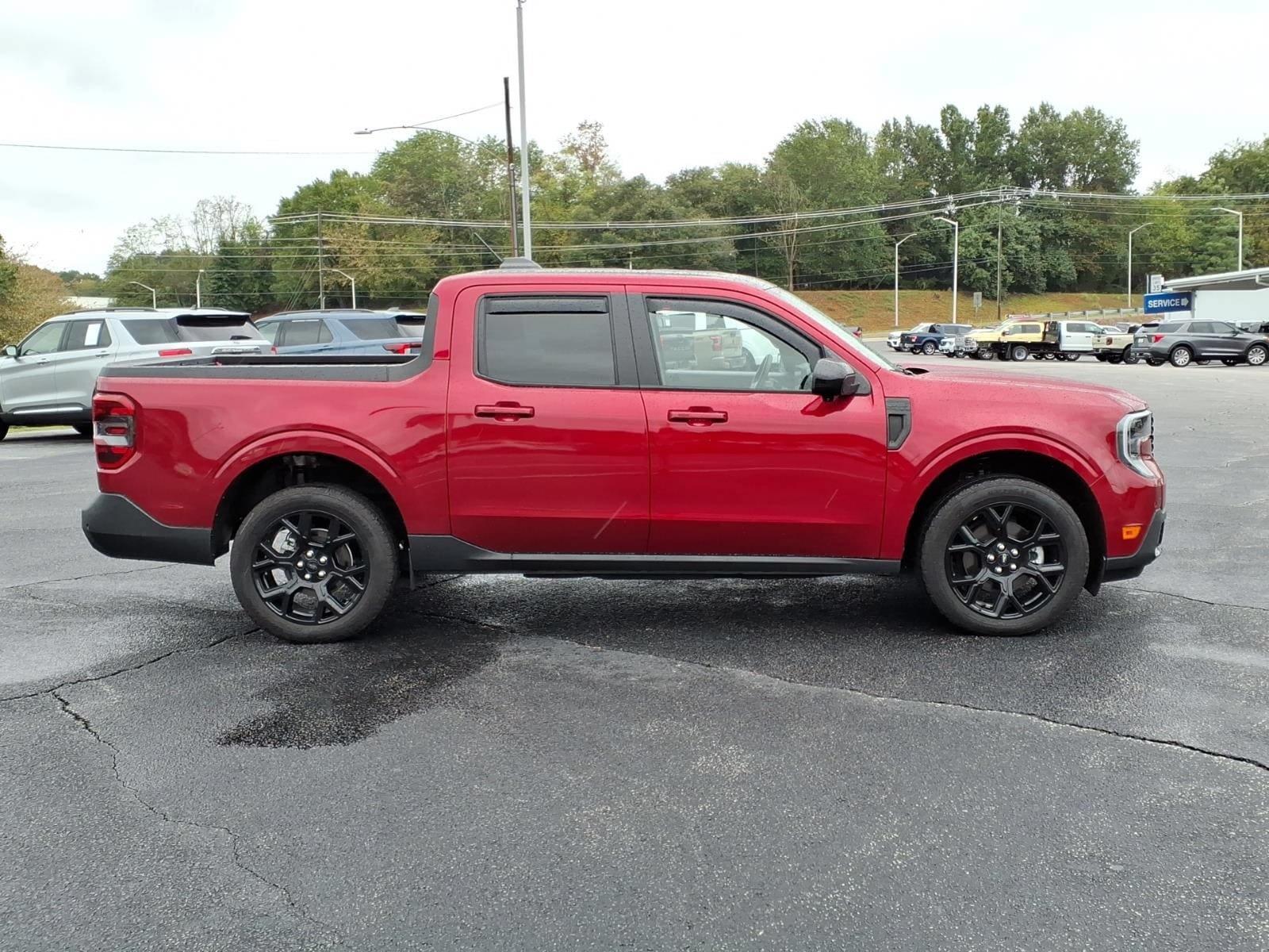Certified 2025 Ford Maverick Lariat w/ Black Appearance Package AWD/4WD image 8