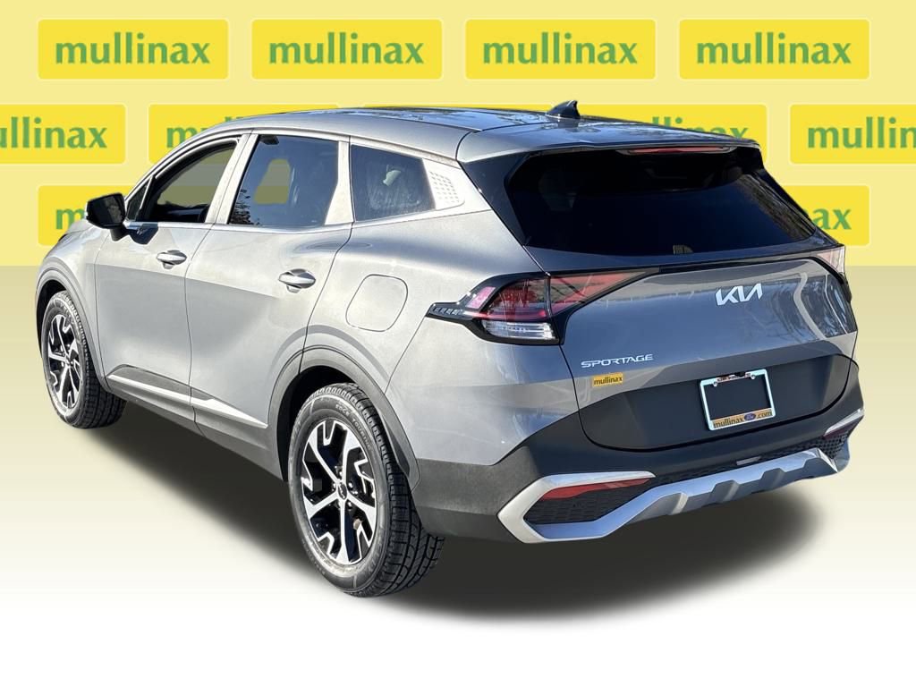 Used 2023 Kia Sportage EX image 10