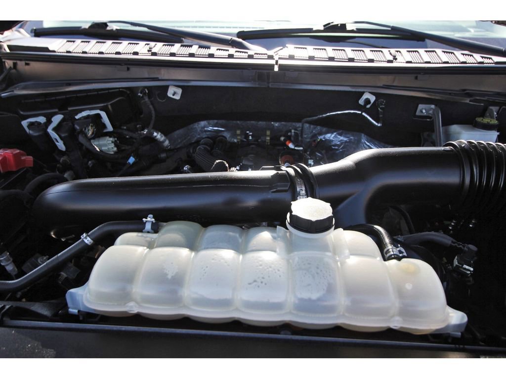 Certified 2022 Ford Expedition XLT image 32