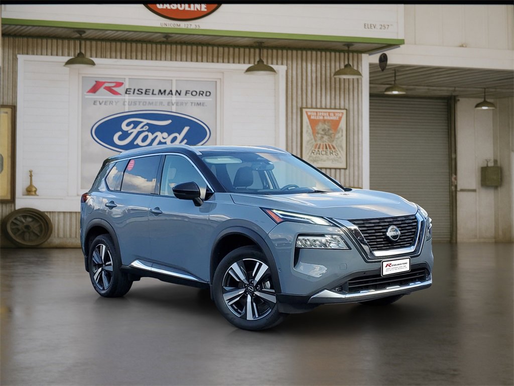 Used 2022 Nissan Rogue Platinum w/ Head-Up Display Package