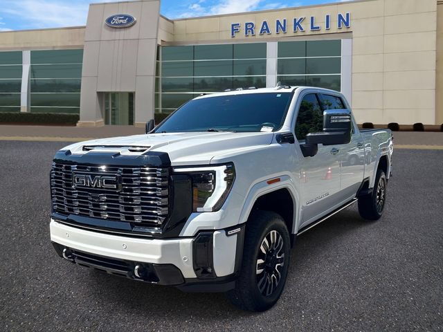 Used 2025 GMC Sierra 3500 Denali Ultimate AWD/4WD image 3