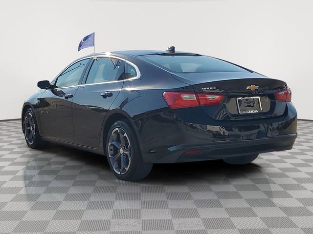 Used 2024 Chevrolet Malibu LT image 3