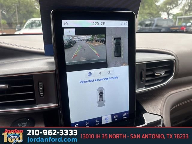 Certified 2023 Ford Explorer Platinum w/ Premium Technology Package AWD/4WD image 28