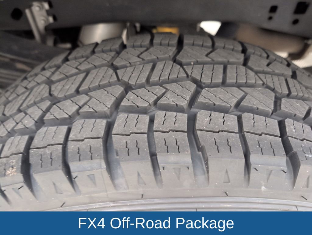 Certified 2024 Ford F350 Lariat w/ Lariat Ultimate Package AWD/4WD image 18