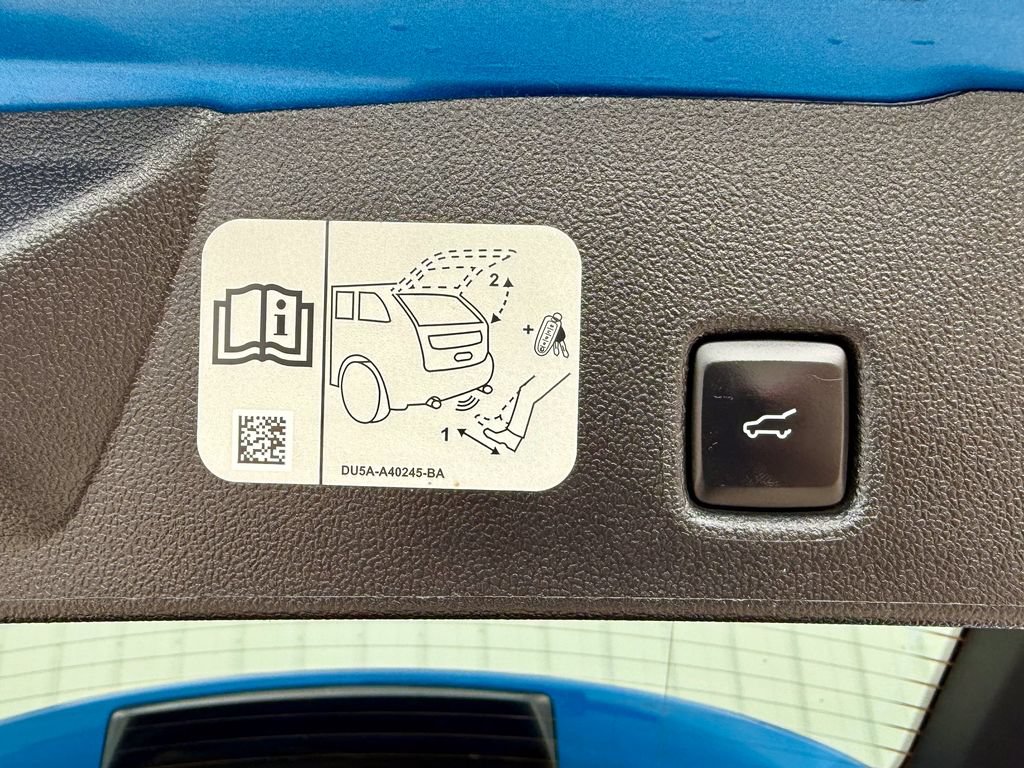 Certified 2020 Ford Escape SEL AWD/4WD image 18