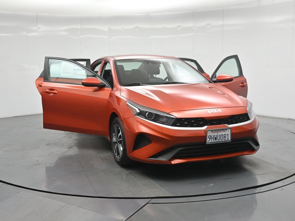 Used 2023 Kia Forte LXS FWD image 28
