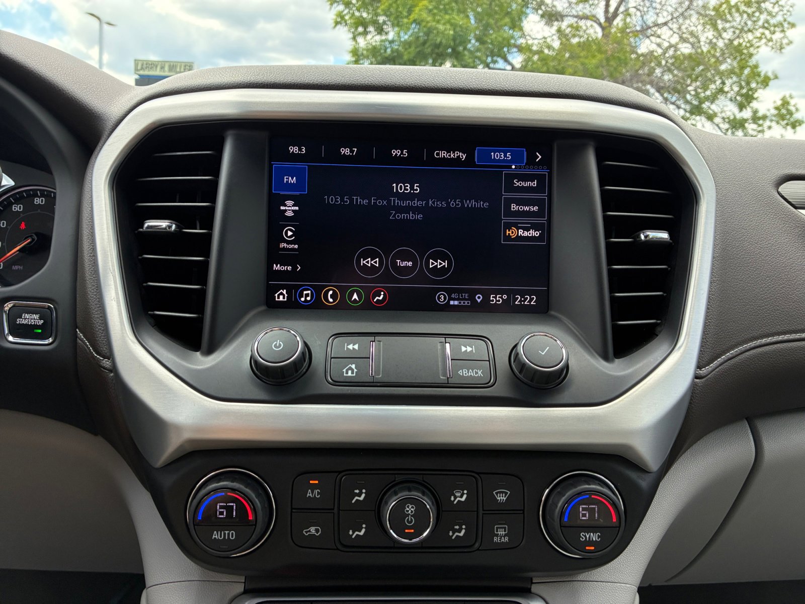Used 2021 GMC Acadia SLT w/ Preferred Package AWD/4WD image 12