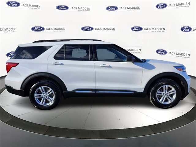 Certified 2022 Ford Explorer XLT image 2