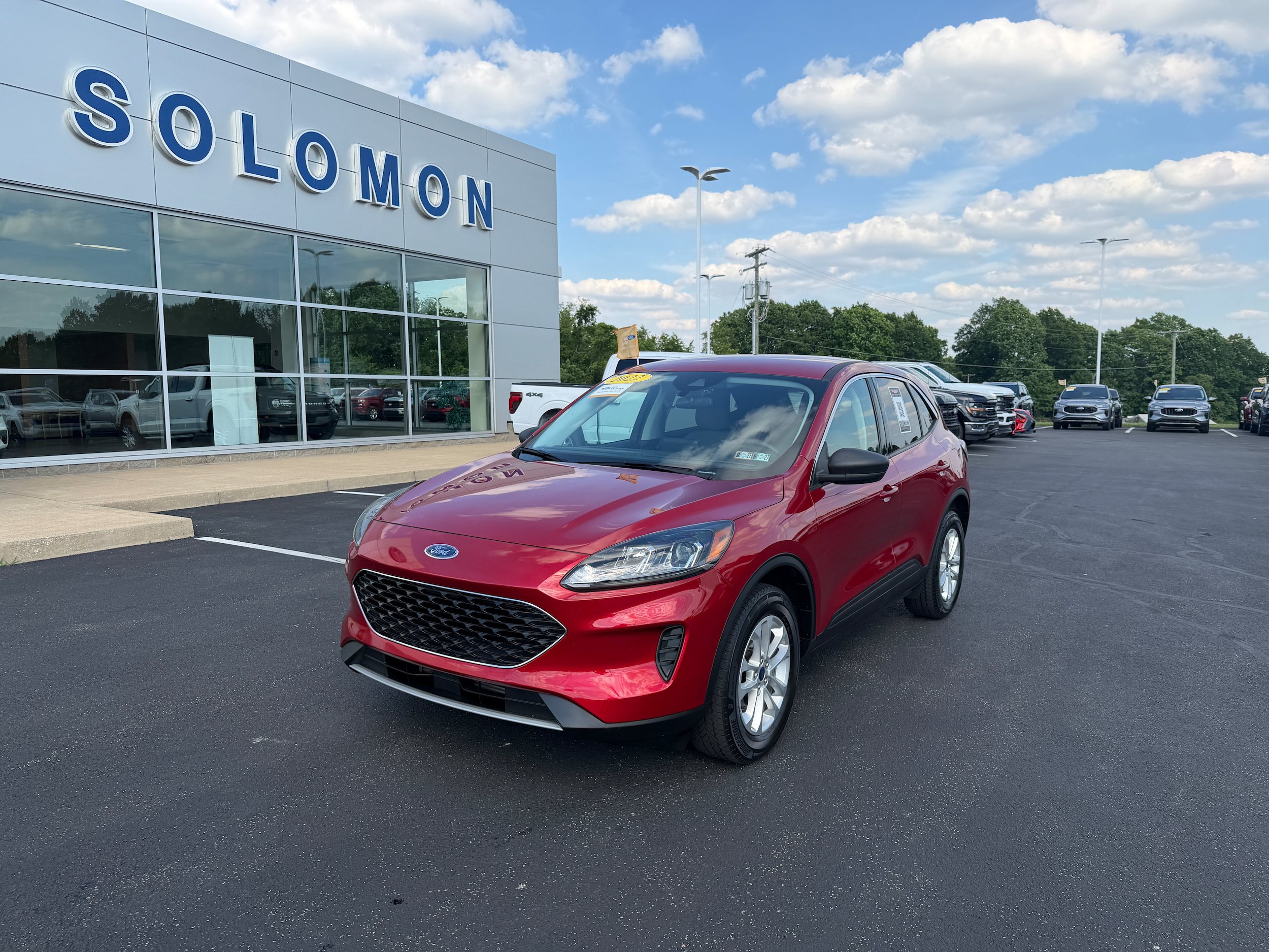 Certified 2022 Ford Escape SE AWD/4WD image 2