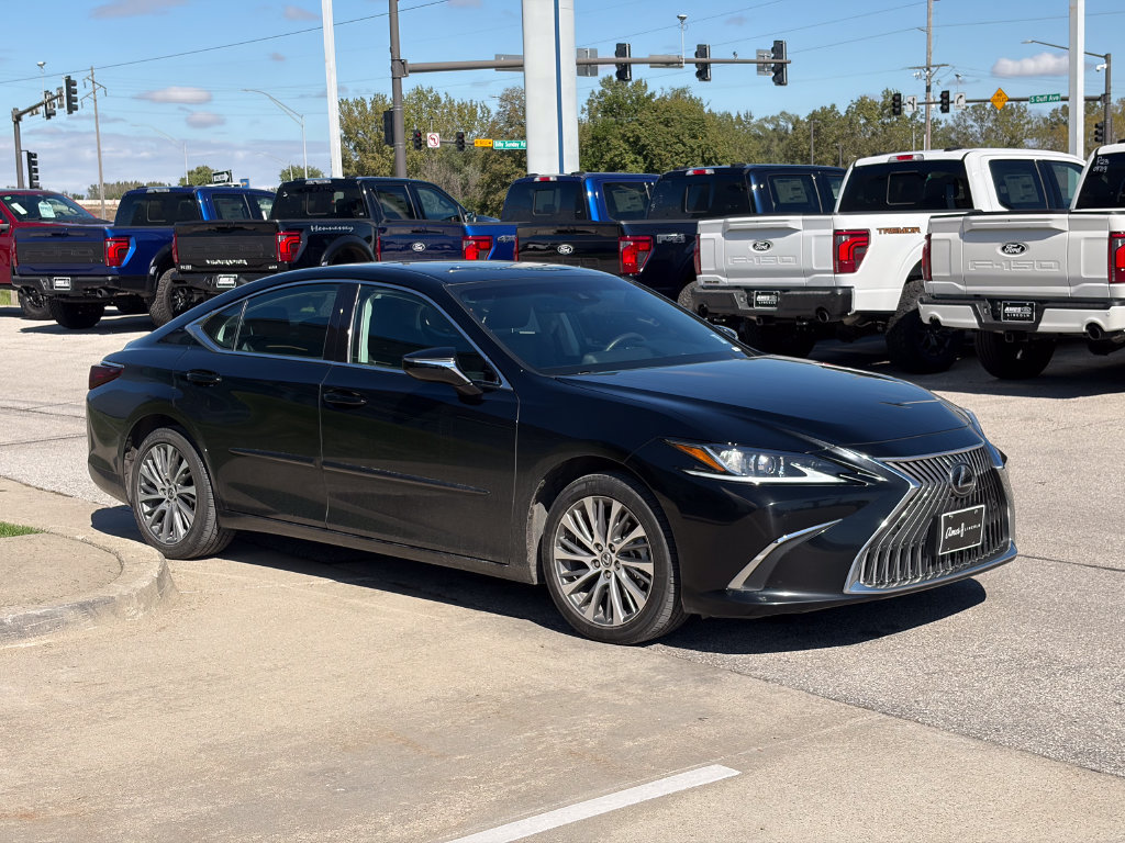 Used 2021 Lexus ES 250 w/ Premium Package AWD/4WD image 7
