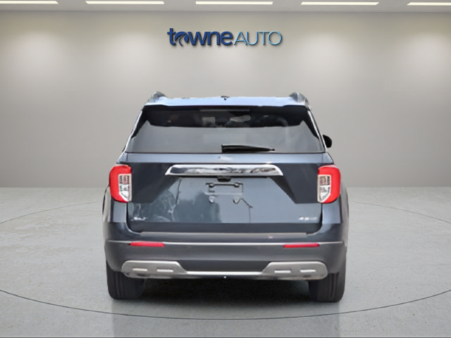 Certified 2023 Ford Explorer XLT w/ Equipment Group 202A AWD/4WD image 4