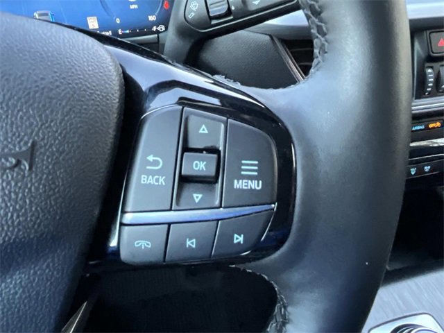 Certified 2025 Ford Escape Platinum w/ Premium Technology Package image 31