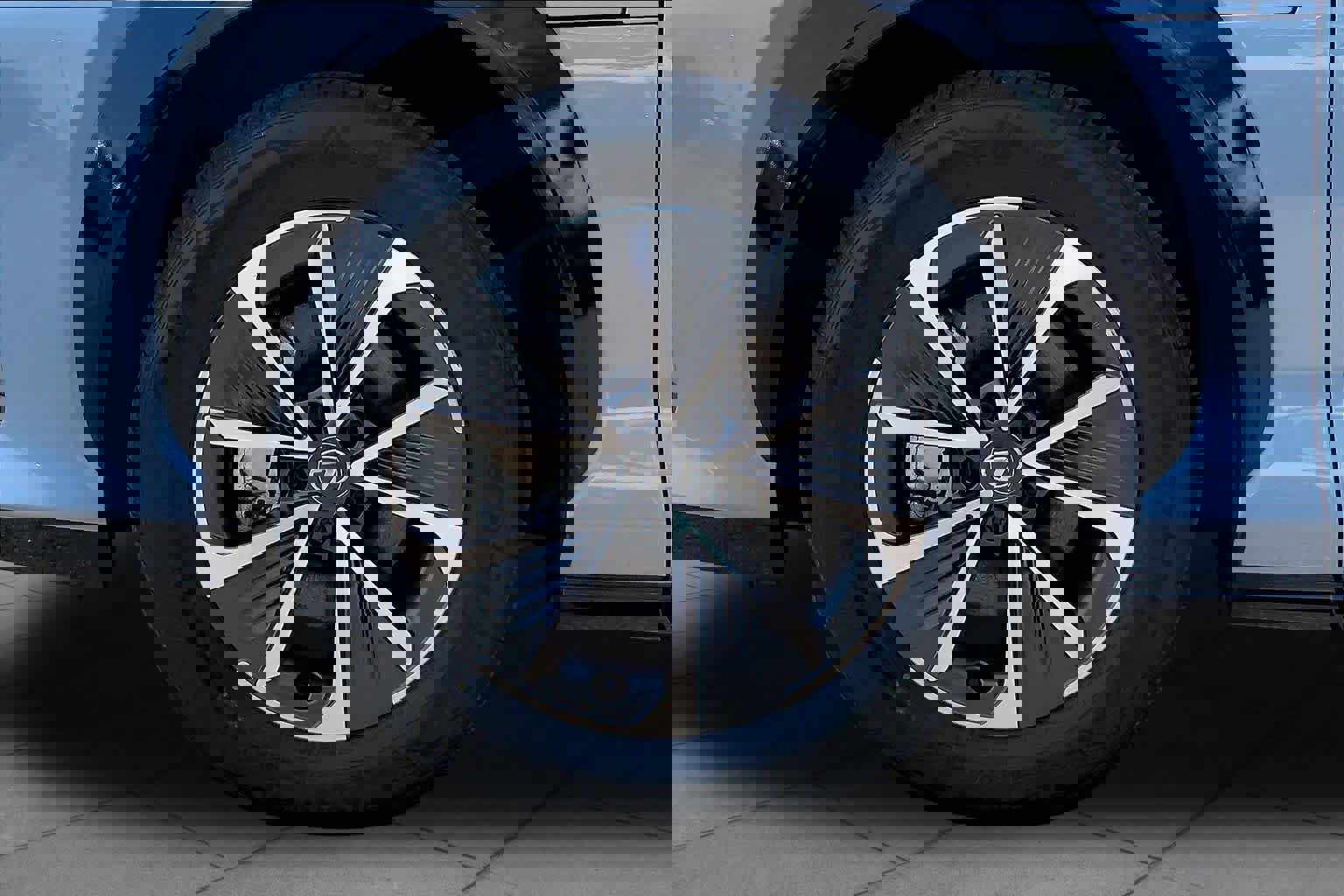 Used 2024 Lexus RZ 300e Premium w/ Accessory Package (Z1) FWD image 10