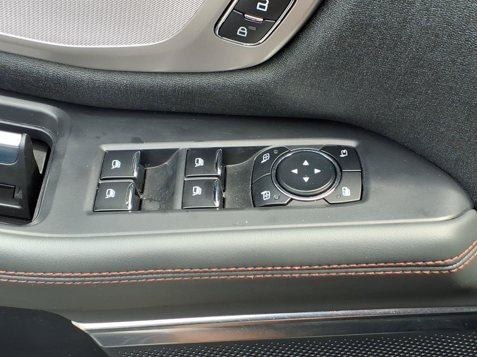 Certified 2025 Ford Expedition Active AWD/4WD image 28