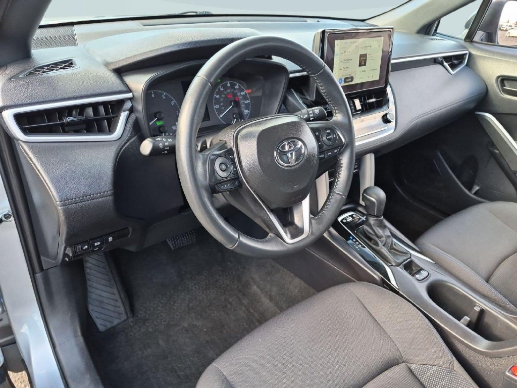 Used 2025 Toyota Corolla Cross AWD Hybrid image 13