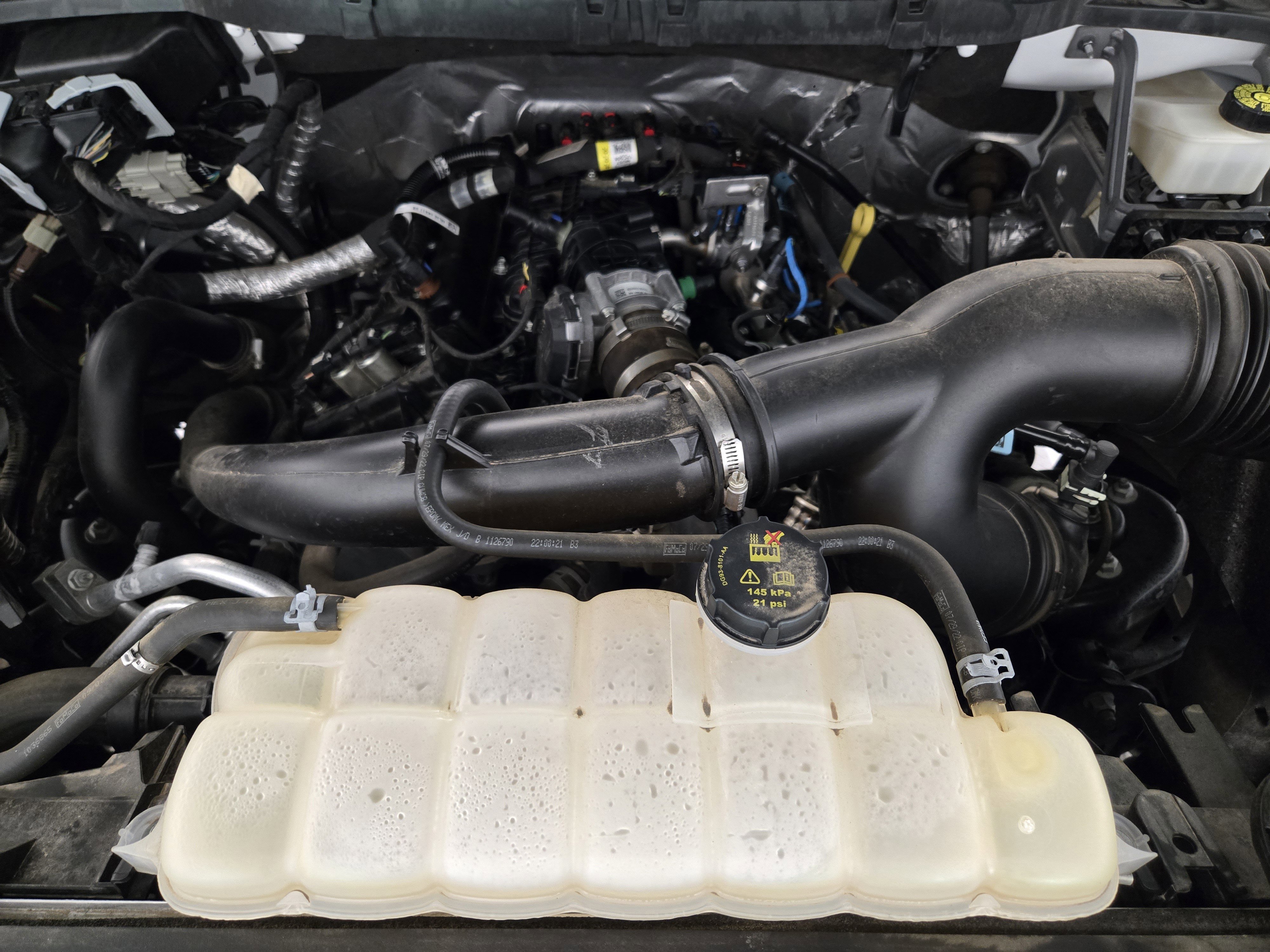 Certified 2022 Ford F150 XLT w/ Equipment Group 302A High image 30