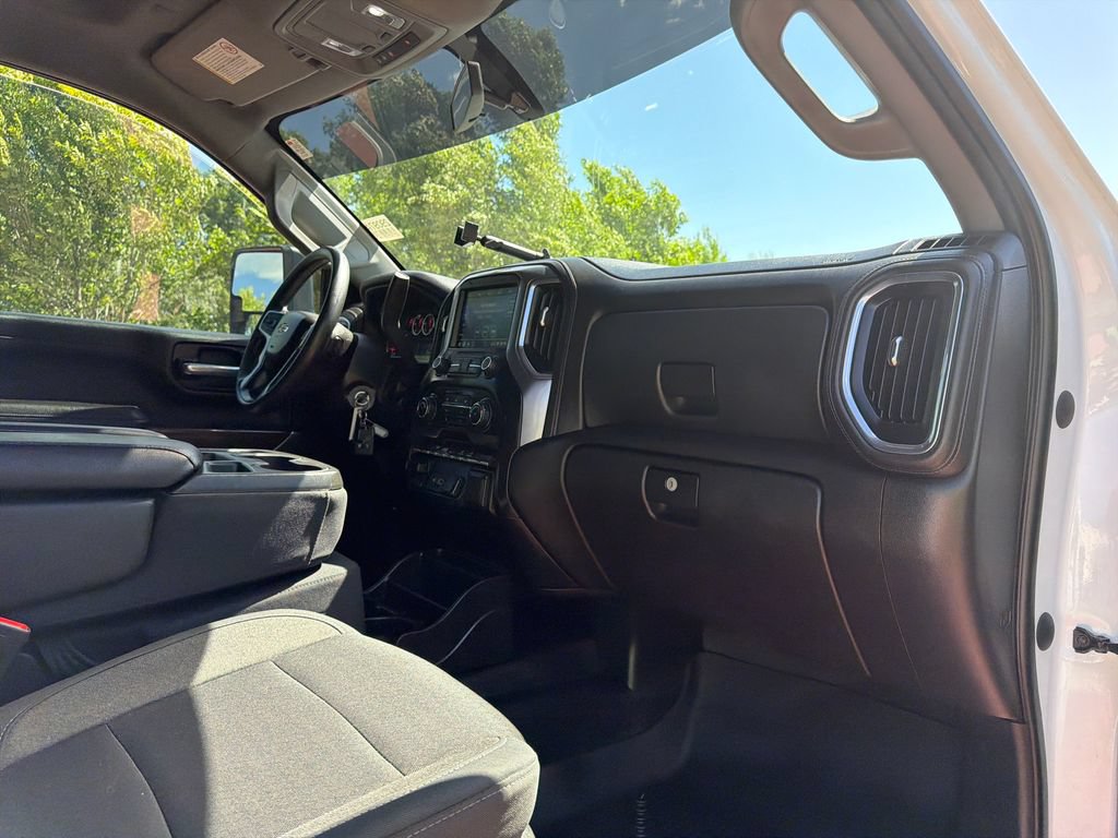 Used 2020 Chevrolet Silverado 3500 LT AWD/4WD image 34