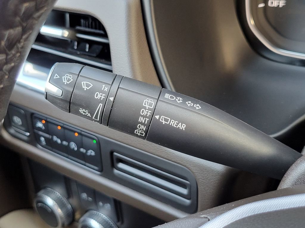 Used 2021 GMC Yukon XL SLT w/ Rear Media and Nav Package image 32