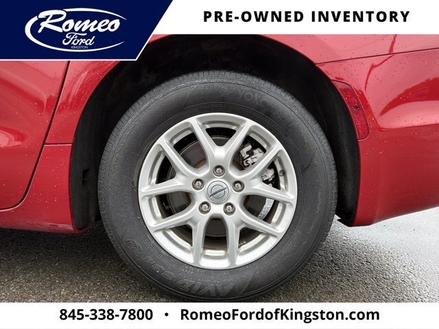 Used 2024 Chrysler Pacifica Touring-L FWD image 32